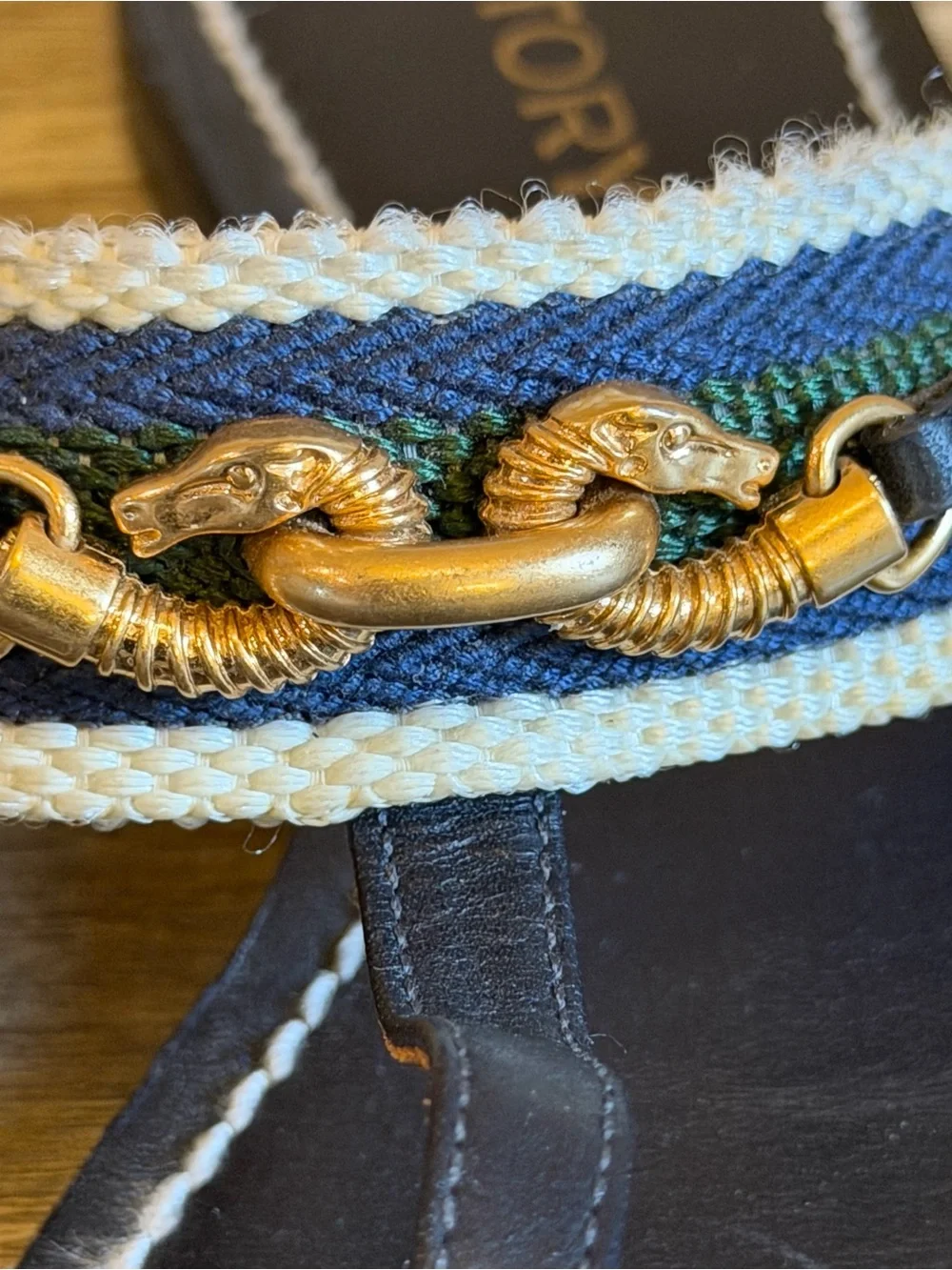 Tory Burch Jessa Thong Sandals in Navy gold-tone horse-link Womens Size 6